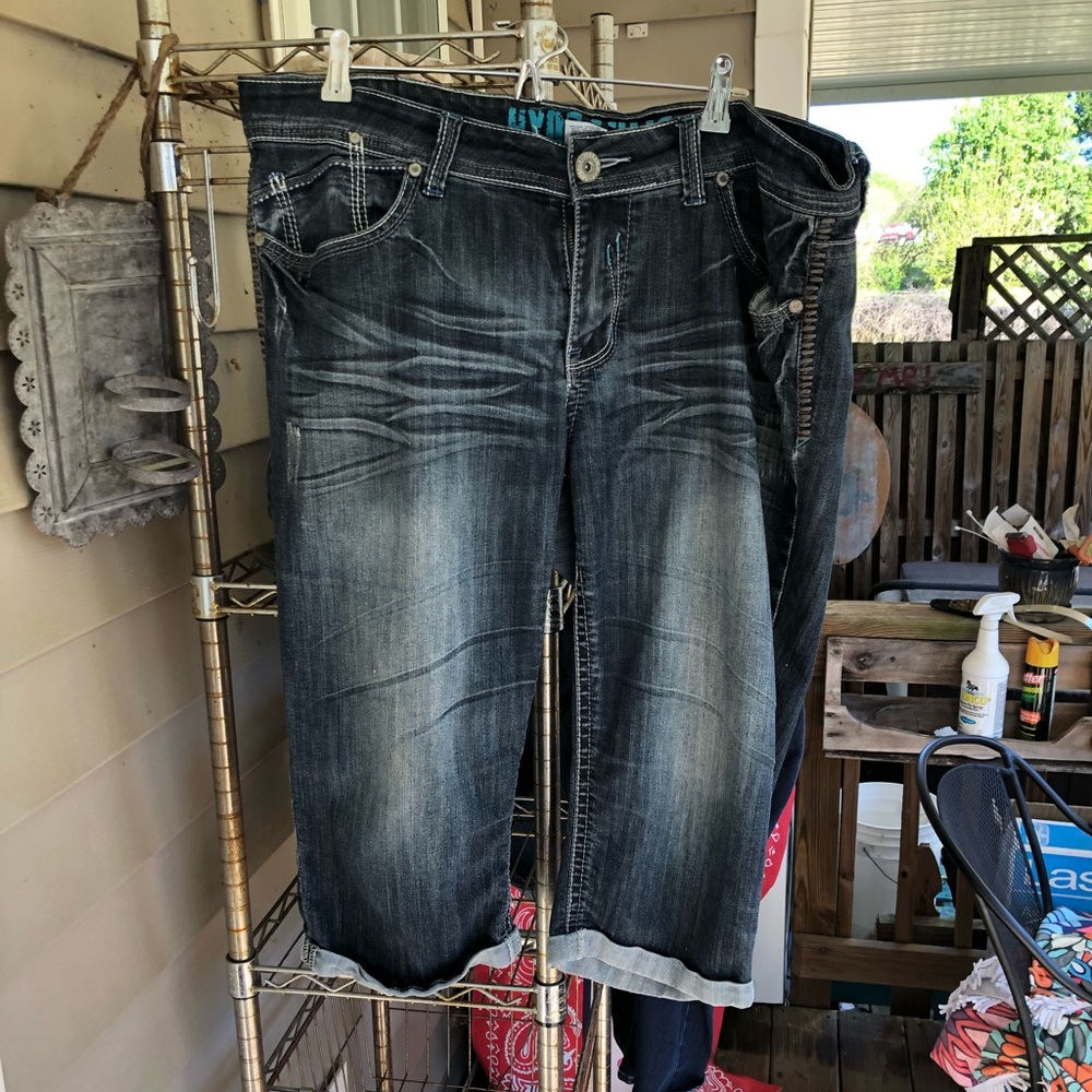 Hydraulic Capris